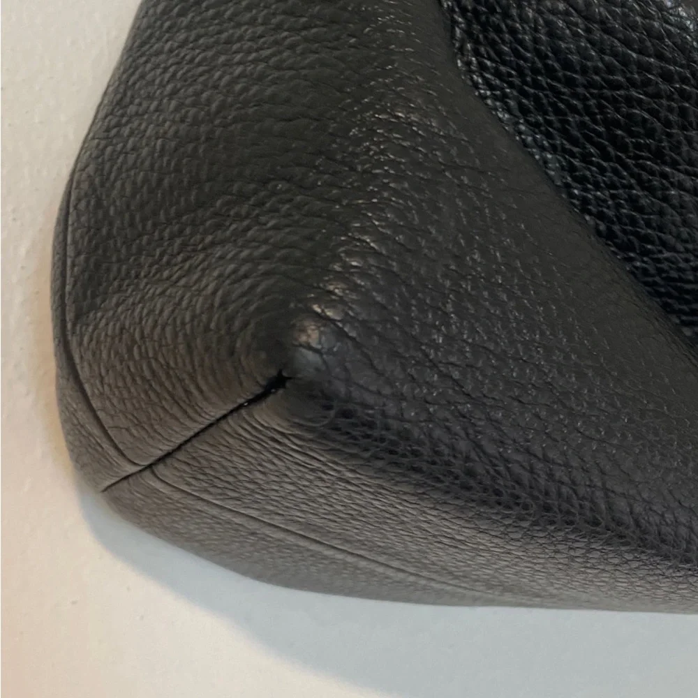 Coach Classic Celeste Hobo Black Leather Shoulder Bag M1532 F36628